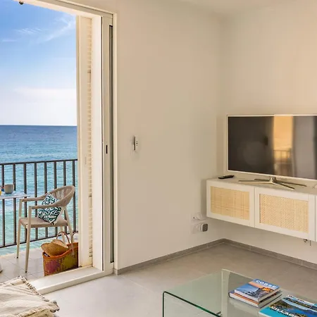 U Mare In Casa Vue Avec Acces Direct Au Littoral A *
